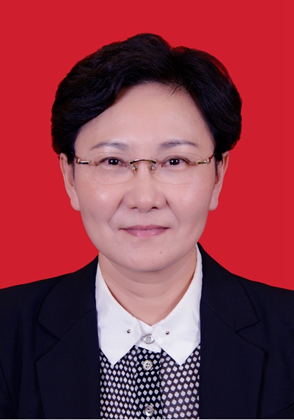 时建英