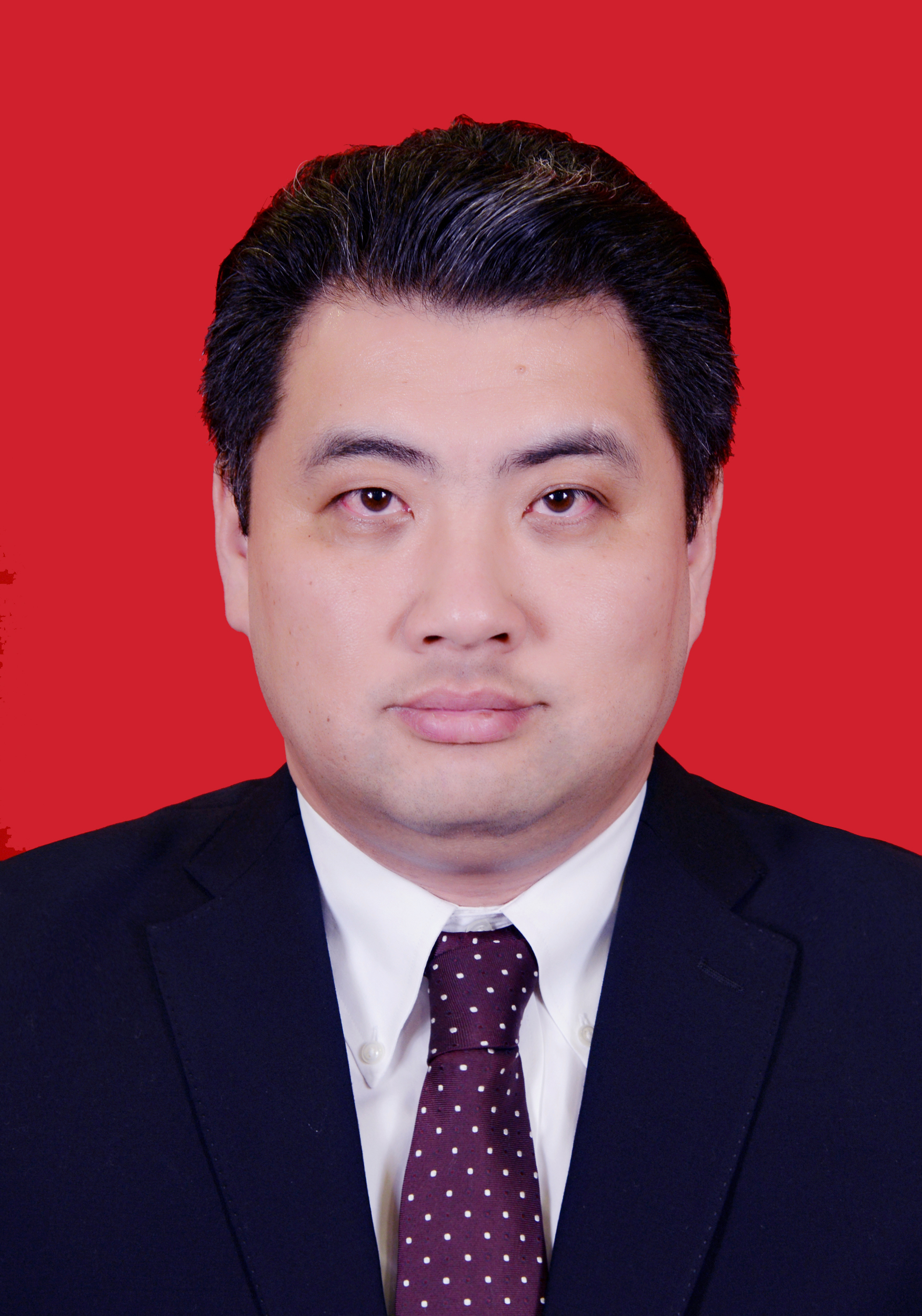 周  诚